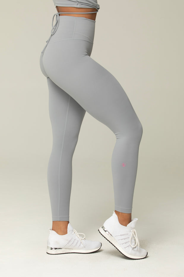 No Front Seam Leggings profile shot with toe pointed